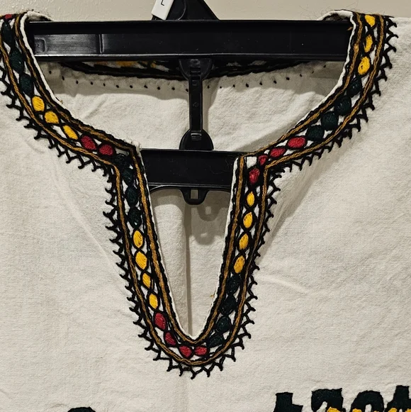 Ethiopian Tradotional  White Embroidered Lion Shirt Size L LIKE NEW - Picture 3 of 6